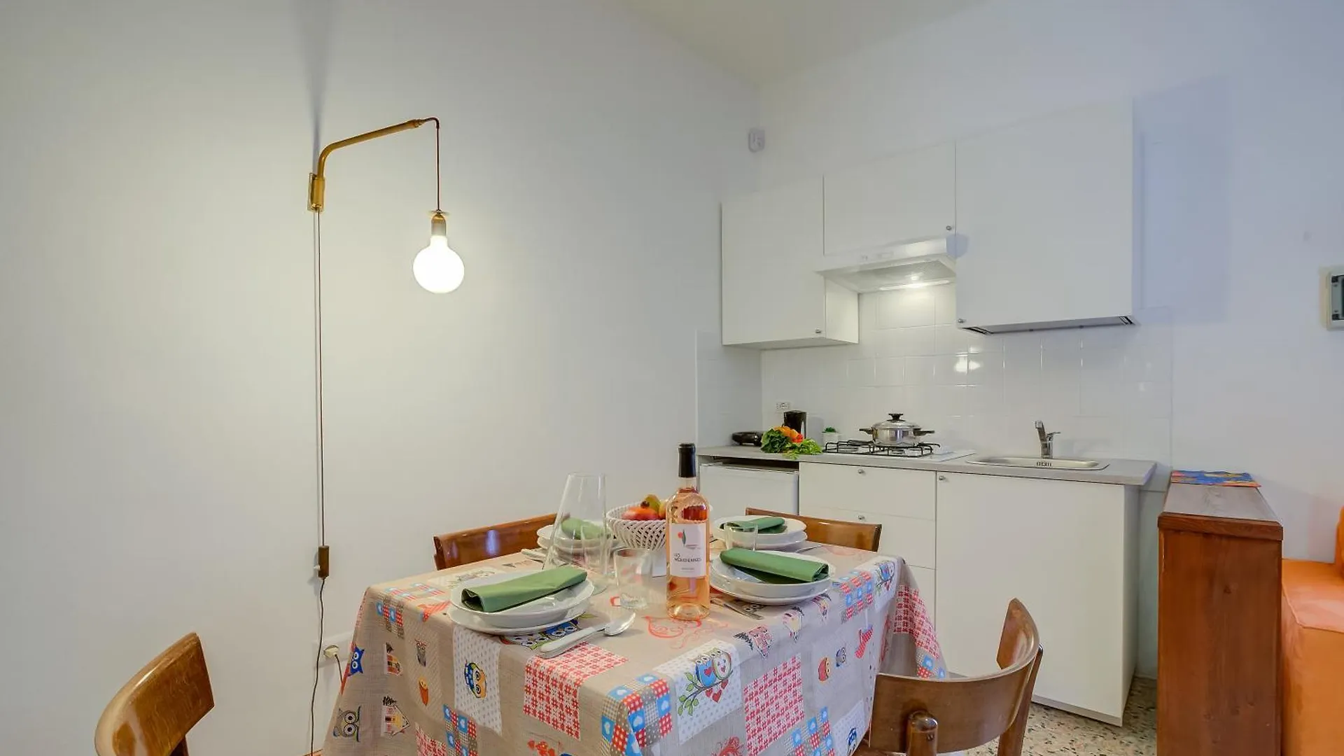 Casa Gio - Happy Rentals Laveno-Mombello 0*,  Italien
