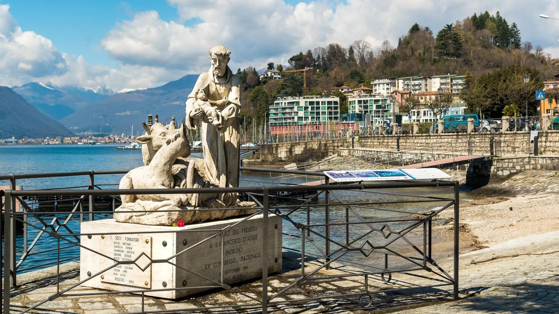 Lägenhet Casa Gio - Happy Rentals Laveno-Mombello Italien