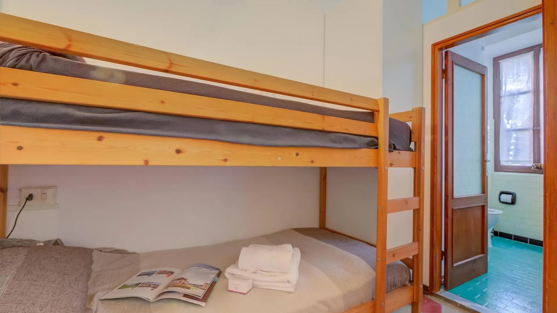 Casa Gio - Happy Rentals Laveno-Mombello 0*,